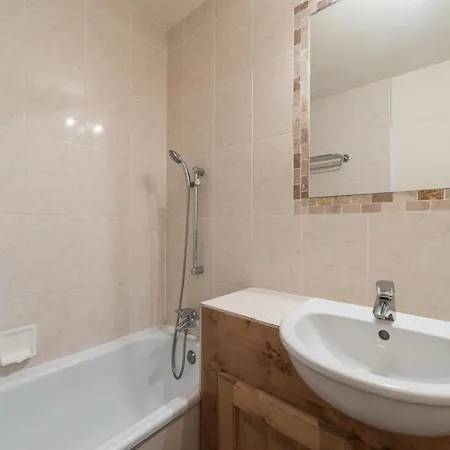 Appartement Tignes, 2 Pieces, 6 Personnes - Fr-1-502-61 *
